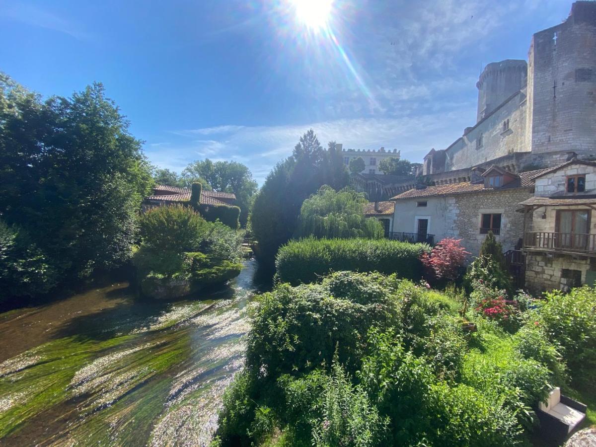 Hostellerie Les Griffons Bourdeilles Luaran gambar